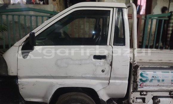 কেনা ব্যবহৃত Toyota LITEACE White ট্রাক মধ্যে ঢাকা মধ্যে Dhaka কেনা ব্যবহৃত Toyota LITEACE White ট্রাক মধ্যে ঢাকা মধ্যে Dhaka