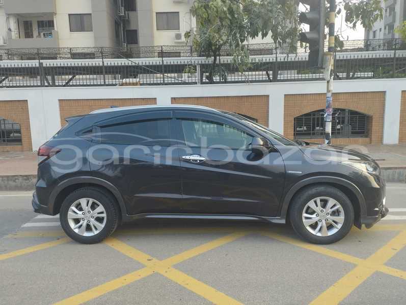 Big with watermark honda vezel 9097