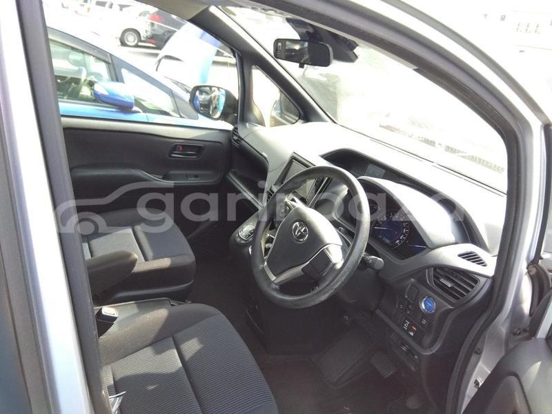 Big with watermark toyota noah dhaka dhaka 74438