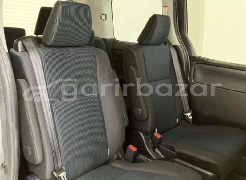 Big with watermark toyota noah dhaka dhaka 74438