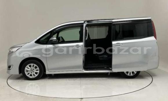 Buy New 2021 Toyota Noah in Dhaka, Dhaka Buy New 2021 Toyota Noah in Dhaka, Dhaka