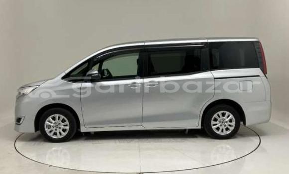 Buy New 2021 Toyota Noah in Dhaka, Dhaka Buy New 2021 Toyota Noah in Dhaka, Dhaka
