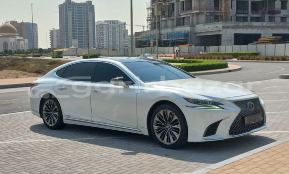 Buy Used 2020 Lexus LS in Dhaka, Dhaka Buy Used 2020 Lexus LS in Dhaka, Dhaka