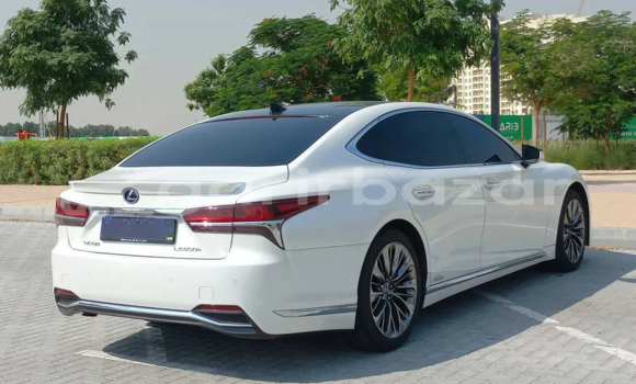 Buy Used 2020 Lexus LS in Dhaka, Dhaka Buy Used 2020 Lexus LS in Dhaka, Dhaka
