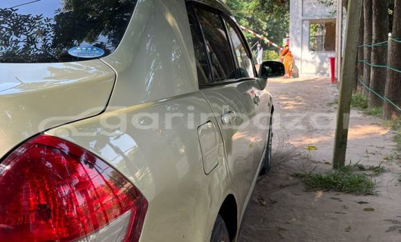 Buy Used 2006 Nissan Tiida in Dhaka, Dhaka Buy Used 2006 Nissan Tiida in Dhaka, Dhaka