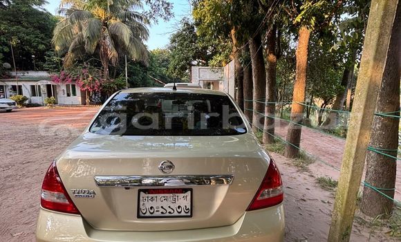 Buy Used 2006 Nissan Tiida in Dhaka, Dhaka Buy Used 2006 Nissan Tiida in Dhaka, Dhaka