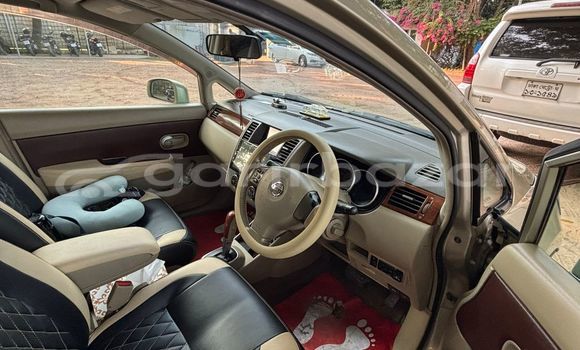 Buy Used 2006 Nissan Tiida in Dhaka, Dhaka Buy Used 2006 Nissan Tiida in Dhaka, Dhaka