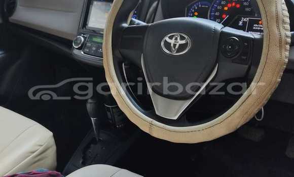 কেনা ব্যবহৃত Toyota Axio x 2014 Silver গাড়ী মধ্যে ঢাকা মধ্যে Dhaka