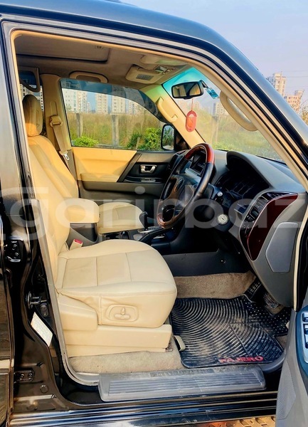 Big with watermark mitsubishi pajero v6 2003 dhaka dhaka 74532