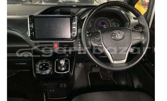 Buy Used 2021 Toyota Noah si wxb 3 2021 in Dhaka, Dhaka Buy Used 2021 Toyota Noah si wxb 3 2021 in Dhaka, Dhaka