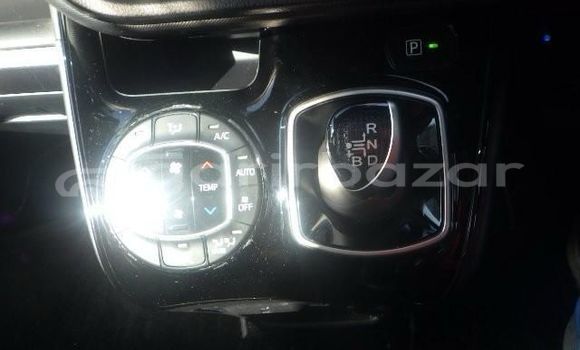 Buy Used 2021 Toyota Noah si wxb 3 2021 in Dhaka, Dhaka Buy Used 2021 Toyota Noah si wxb 3 2021 in Dhaka, Dhaka