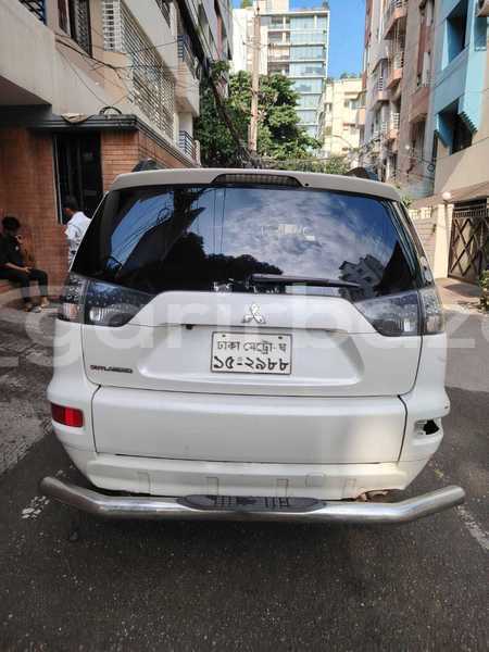 Big with watermark mitsubishi outlandar with 7 seater 2011 dhaka dhaka 74558