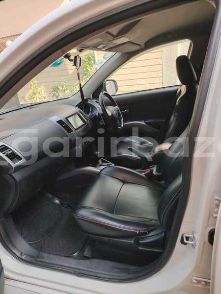 Big with watermark mitsubishi outlandar with 7 seater 2011 dhaka dhaka 74558