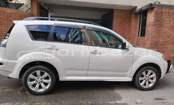 Buy Used 2016 Mitsubishi Outlandar with 7 seater 2011 in Dhaka, Dhaka Buy Used 2016 Mitsubishi Outlandar with 7 seater 2011 in Dhaka, Dhaka
