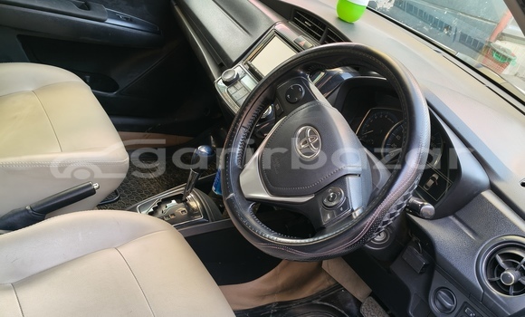 কেনা ব্যবহৃত Toyota Axio 2017 White গাড়ী মধ্যে ঢাকা মধ্যে Dhaka