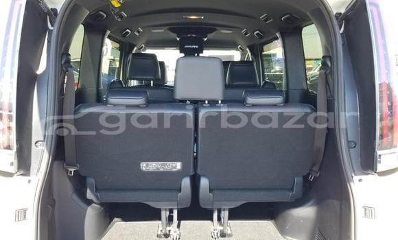 কেনা আমদানি Toyota Esquire gi 2020 model Pearl গাড়ী মধ্যে ঢাকা মধ্যে Dhaka কেনা আমদানি Toyota Esquire gi 2020 model Pearl গাড়ী মধ্যে ঢাকা মধ্যে Dhaka