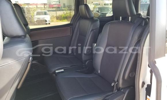 কেনা আমদানি Toyota Esquire gi 2020 model Pearl গাড়ী মধ্যে ঢাকা মধ্যে Dhaka কেনা আমদানি Toyota Esquire gi 2020 model Pearl গাড়ী মধ্যে ঢাকা মধ্যে Dhaka