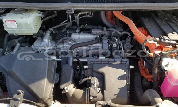 কেনা আমদানি Toyota Esquire gi 2020 model Pearl গাড়ী মধ্যে ঢাকা মধ্যে Dhaka কেনা আমদানি Toyota Esquire gi 2020 model Pearl গাড়ী মধ্যে ঢাকা মধ্যে Dhaka