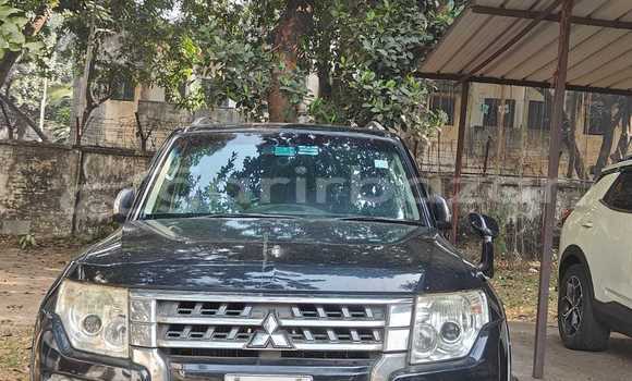 Buy Used 2008 Mitsubishi Pajero 7-sitter 2008 in Dhaka, Dhaka