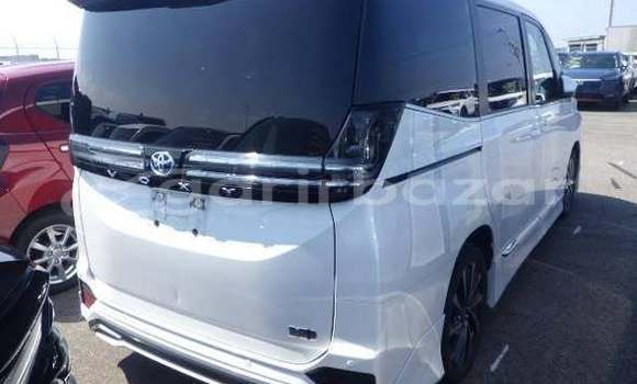 Buy Used 2022 Toyota Voxy in Dhaka, Dhaka Buy Used 2022 Toyota Voxy in Dhaka, Dhaka