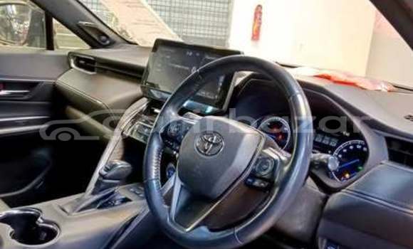 Buy Used 2020 Toyota Harrier in Dhaka, Dhaka Buy Used 2020 Toyota Harrier in Dhaka, Dhaka