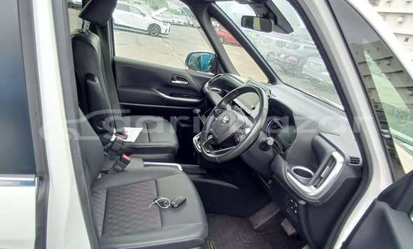 Buy Used 2020 Toyota Noah in Dhaka, Dhaka Buy Used 2020 Toyota Noah in Dhaka, Dhaka