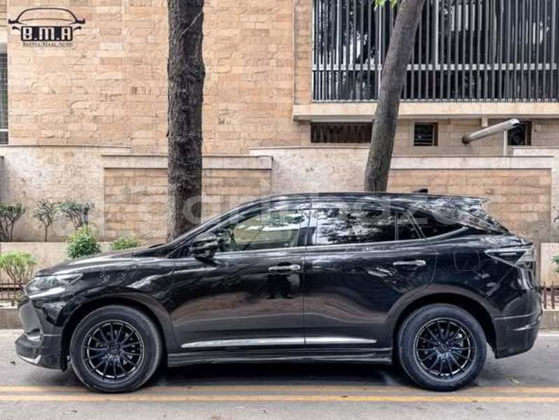 Big with watermark toyota harrier dhaka dhaka 74593