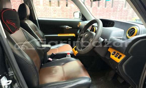 কিনুন ব্যবহৃত Toyota গাড়ী কিনুন ব্যবহৃত Toyota গাড়ী