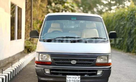 কিনুন ব্যবহৃত Toyota গাড়ী কিনুন ব্যবহৃত Toyota গাড়ী