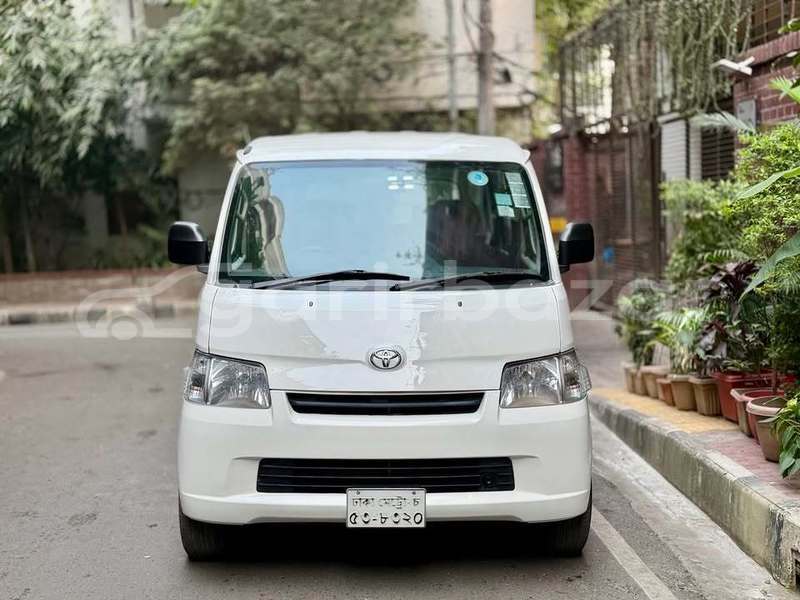 Big with watermark toyota townace dhaka dhaka 74624