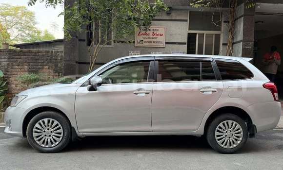 কিনুন ব্যবহৃত Toyota গাড়ী কিনুন ব্যবহৃত Toyota গাড়ী