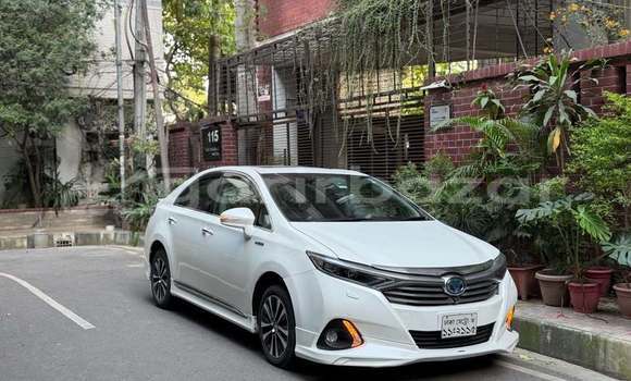 কিনুন ব্যবহৃত Toyota গাড়ী কিনুন ব্যবহৃত Toyota গাড়ী