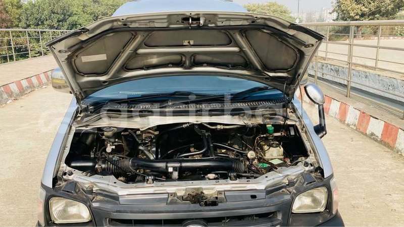 Big with watermark toyota noah kr42 dhaka dhaka 74640