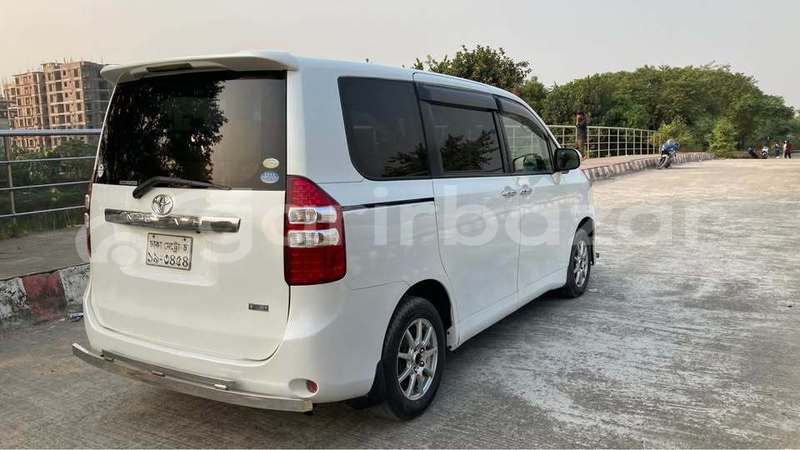 Big with watermark toyota x noah dhaka dhaka 74642