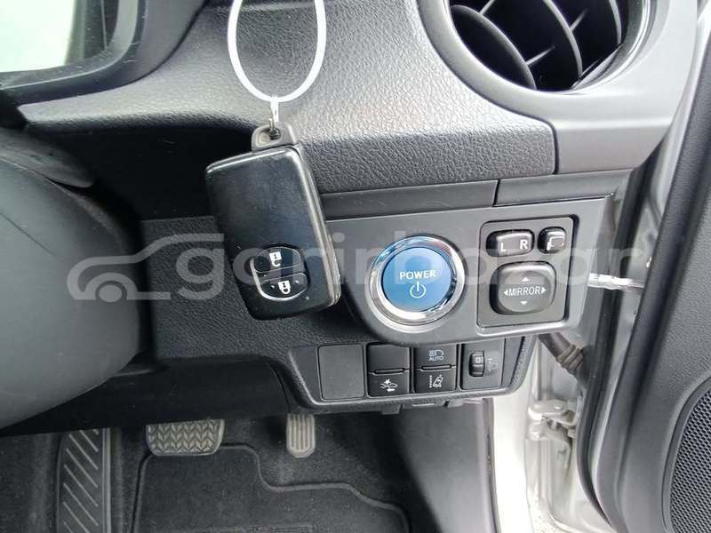 Big with watermark toyota axio dhaka dhaka 74654