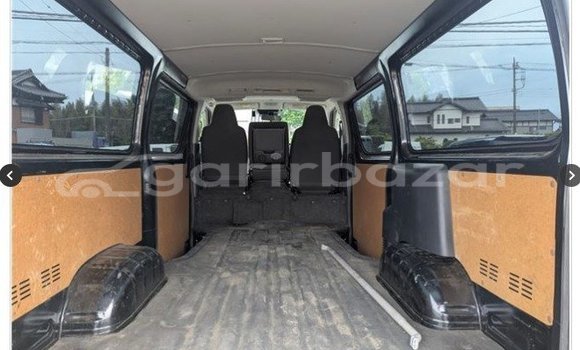 Buy Used 2020 Toyota Hiace in Dhaka, Dhaka Buy Used 2020 Toyota Hiace in Dhaka, Dhaka