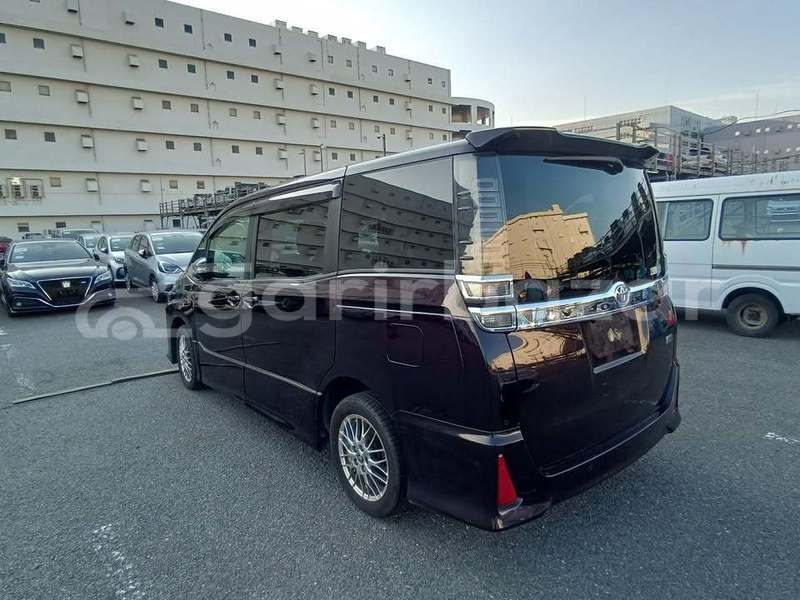 Big with watermark toyota voxy dhaka dhaka 74660