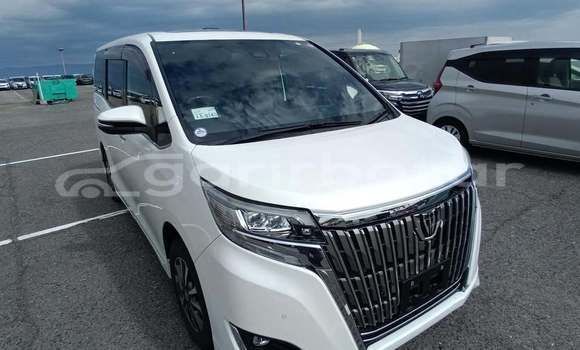 কেনা ব্যবহৃত Toyota Esquire White গাড়ী মধ্যে ঢাকা মধ্যে Dhaka