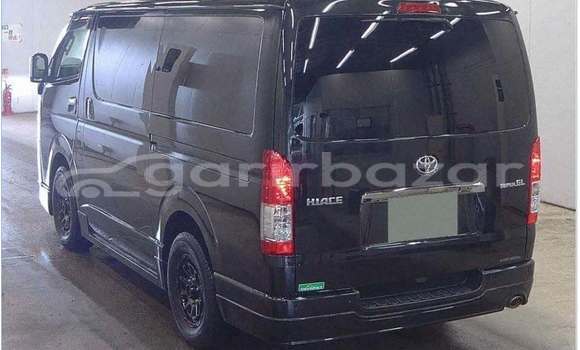 Buy Used 2022 Toyota Hiace in Dhaka, Dhaka Buy Used 2022 Toyota Hiace in Dhaka, Dhaka