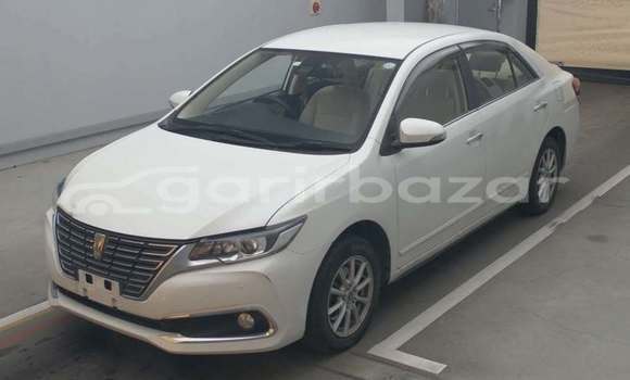 কেনা ব্যবহৃত Toyota F premio White গাড়ী মধ্যে ঢাকা মধ্যে Dhaka