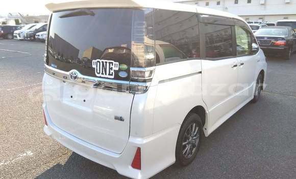 কেনা ব্যবহৃত Toyota Voxy White গাড়ী মধ্যে ঢাকা মধ্যে Dhaka কেনা ব্যবহৃত Toyota Voxy White গাড়ী মধ্যে ঢাকা মধ্যে Dhaka