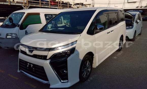 কেনা ব্যবহৃত Toyota Voxy White গাড়ী মধ্যে ঢাকা মধ্যে Dhaka কেনা ব্যবহৃত Toyota Voxy White গাড়ী মধ্যে ঢাকা মধ্যে Dhaka