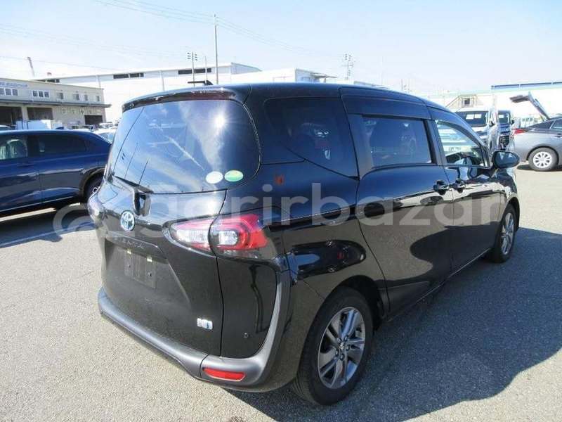 Big with watermark toyota sienta dhaka dhaka 74689