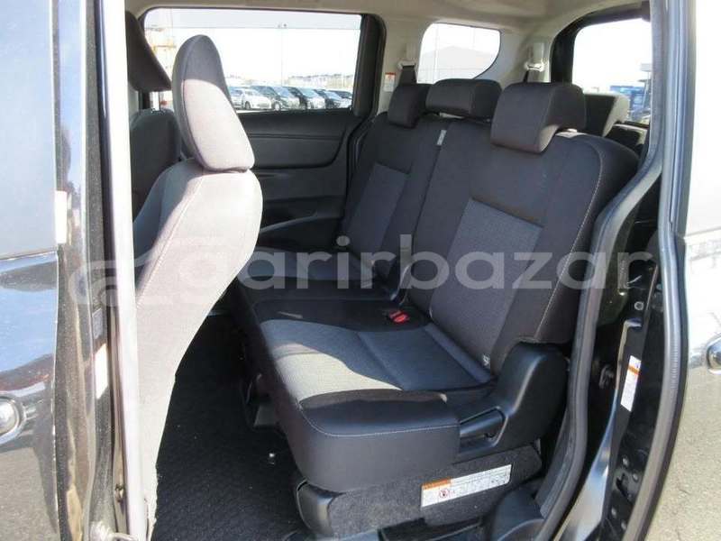 Big with watermark toyota sienta dhaka dhaka 74689