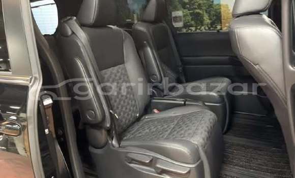 Buy Used 2023 Toyota Voxy in Dhaka, Dhaka Buy Used 2023 Toyota Voxy in Dhaka, Dhaka