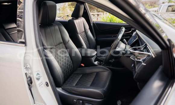 Buy Used 2020 Toyota Harrier in Dhaka, Dhaka Buy Used 2020 Toyota Harrier in Dhaka, Dhaka