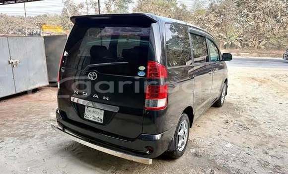 Buy Used 2022 Toyota Noah in Dhaka, Dhaka Buy Used 2022 Toyota Noah in Dhaka, Dhaka