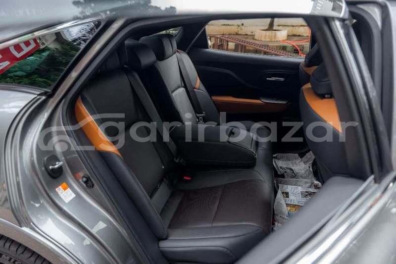 Big with watermark toyota crown dhaka dhaka 74717