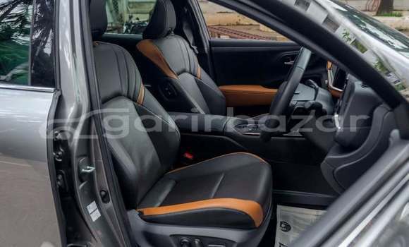 Buy Used 2023 Toyota Crown in Dhaka, Dhaka Buy Used 2023 Toyota Crown in Dhaka, Dhaka