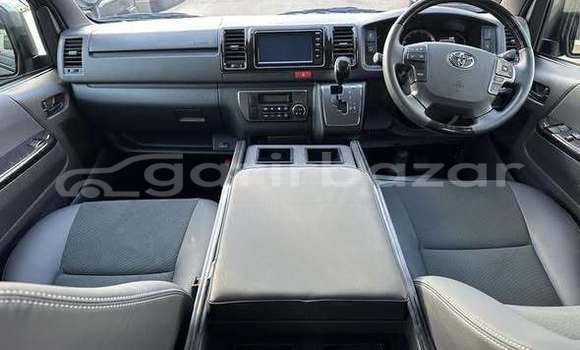 কিনুন ব্যবহৃত Toyota গাড়ী কিনুন ব্যবহৃত Toyota গাড়ী
